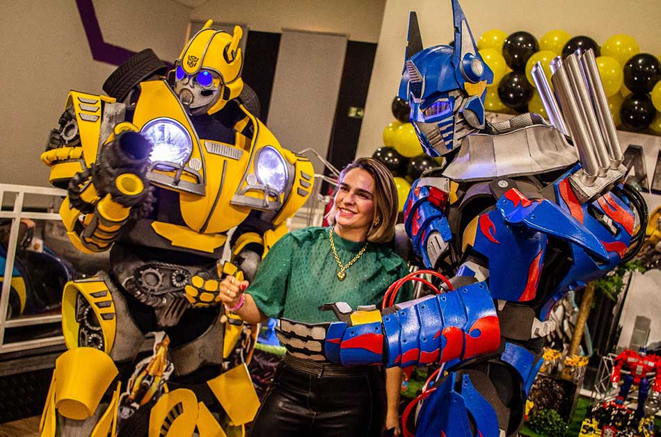 Transformers bumblebee personagem vivo Transformers bumblebee personagem vivo