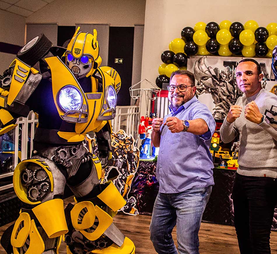 Transformers bumblebee personagem vivo Transformers bumblebee personagem vivo