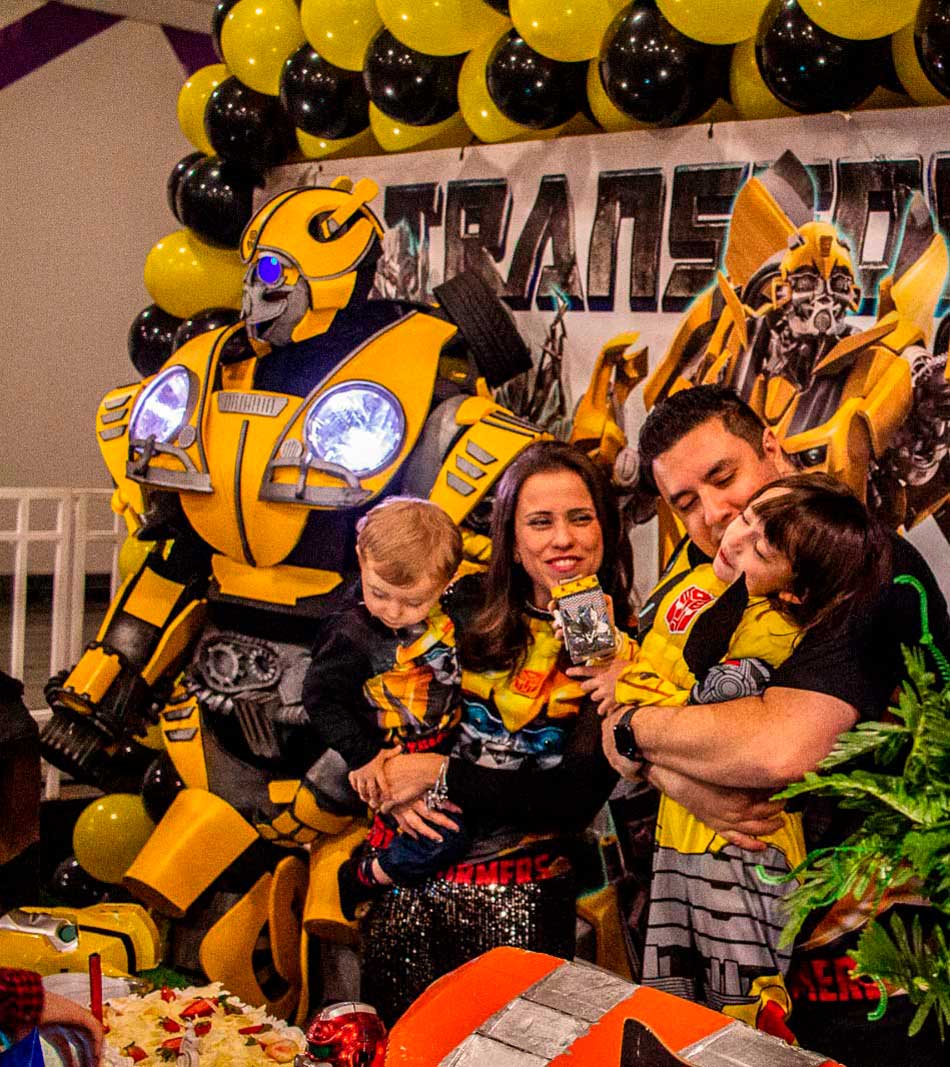 Transformers bumblebee personagem vivo Transformers bumblebee personagem vivo