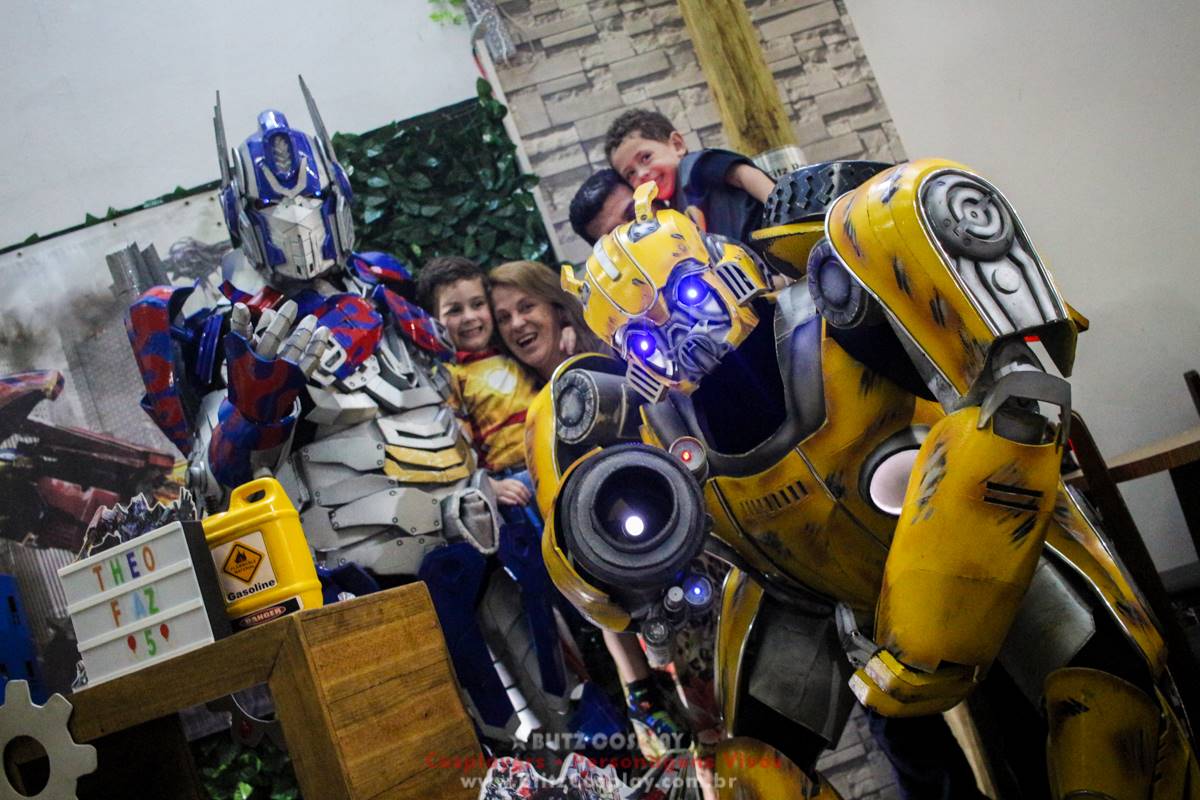 Transformers bumblebee personagem vivo Transformers bumblebee personagem vivo