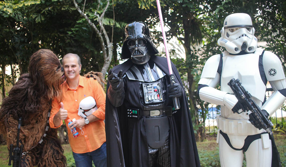 Darth Vader Personagem Vivo para festa infantil Darth Vader Personagem Vivo para festa infantil