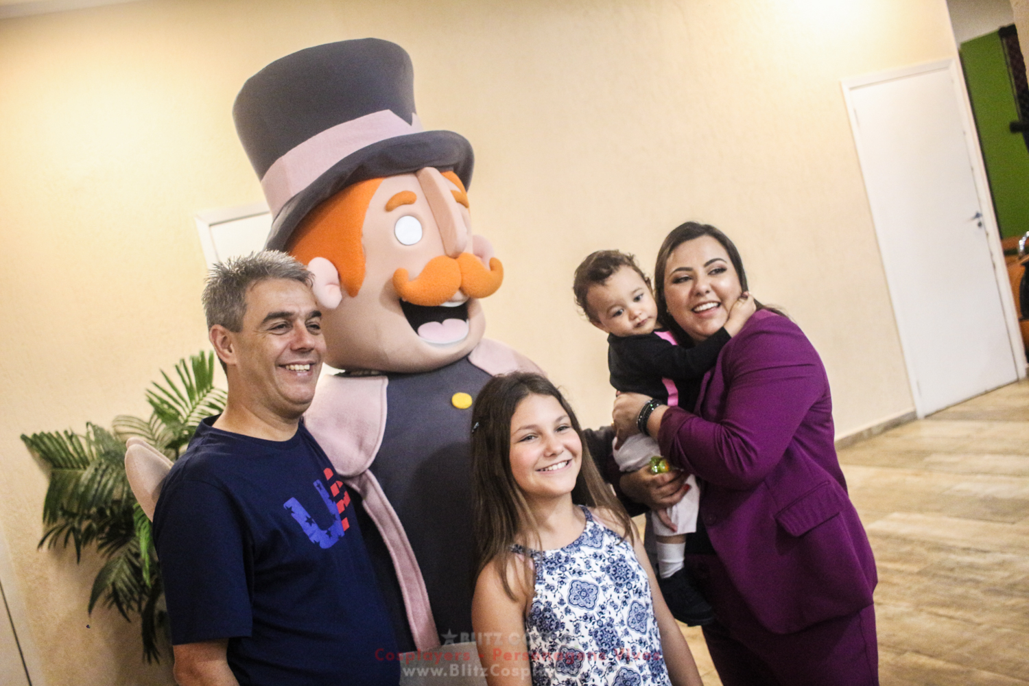 Contratar O Mundo de Bita para festas Contratar Superman para festas