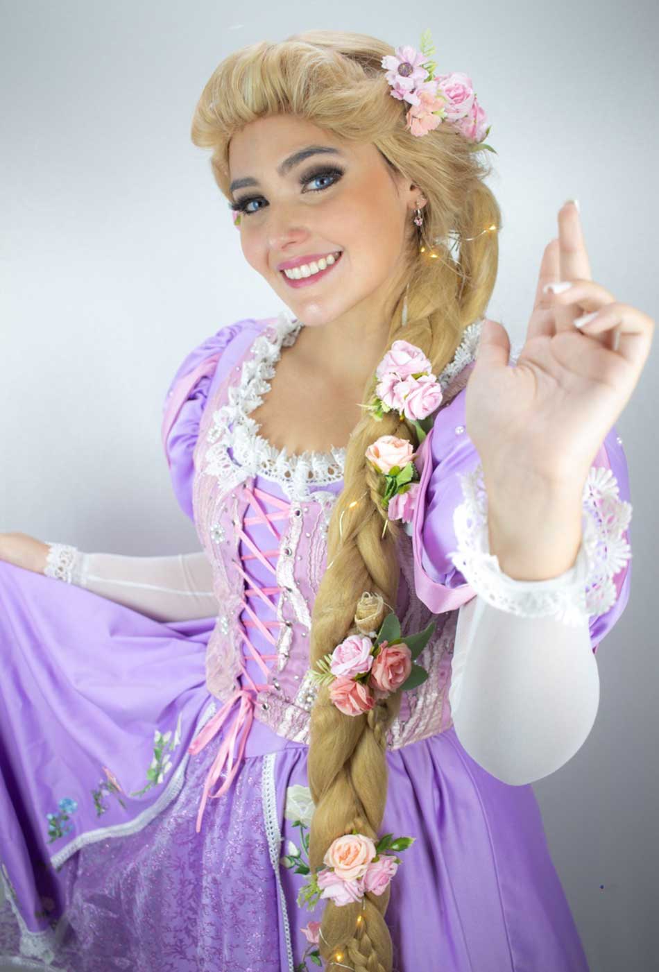 Rapunzel-e-Flynn-Ryder-de-Enrolados-Personagem-Vivo-para-festa-infantil Rapunzel e Flynn Ryder de Enrolados Personagem Vivo para festa infantil