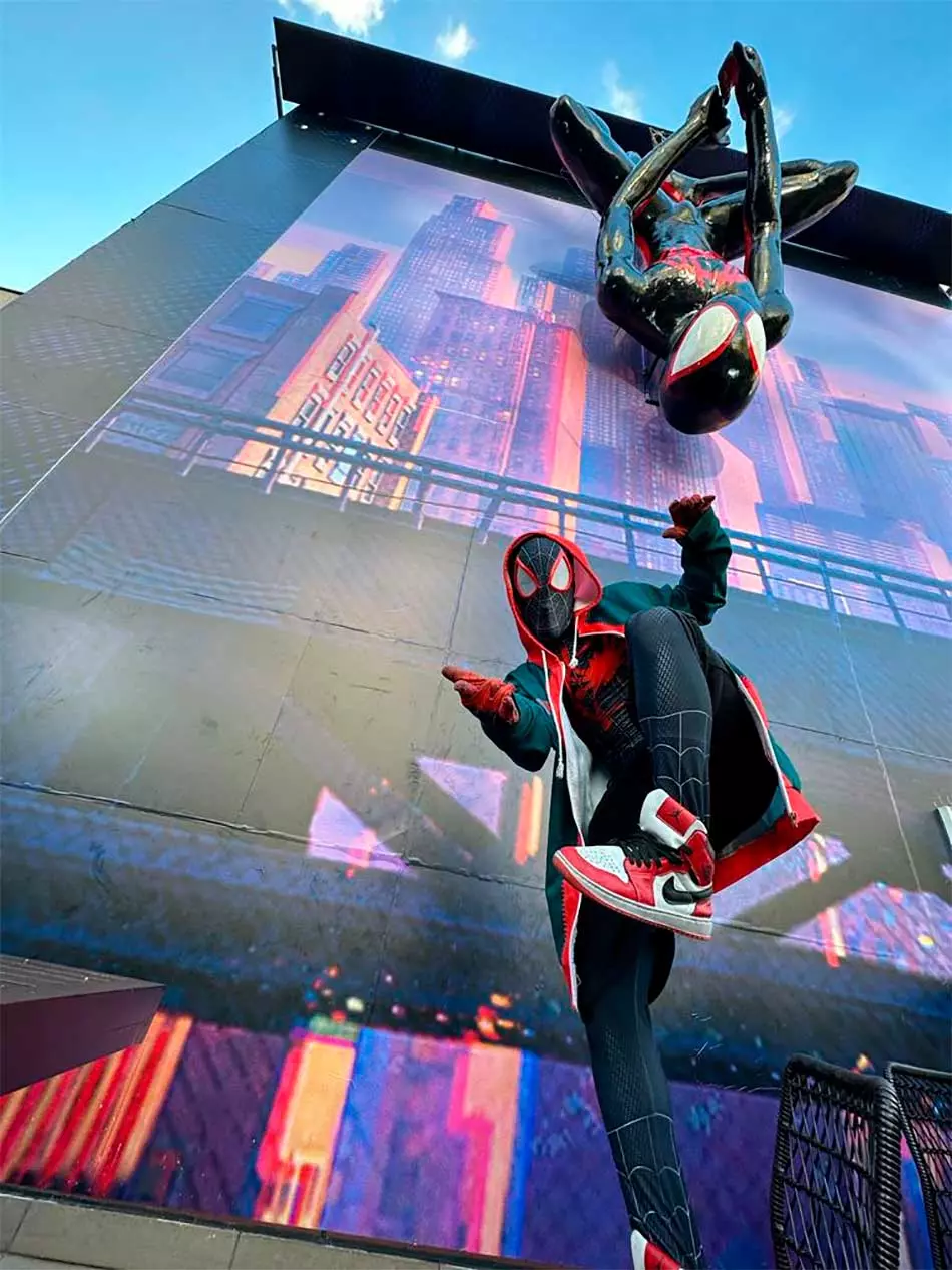 Contratar Miles Morales Personagem Vivo