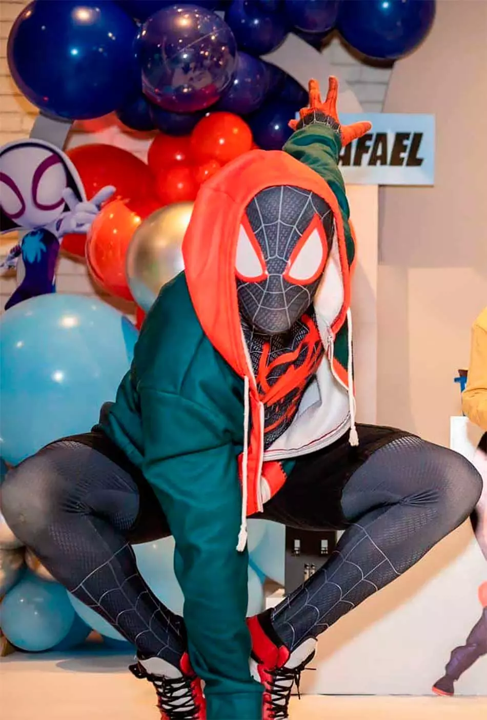Contratar Miles Morales Personagem Vivo