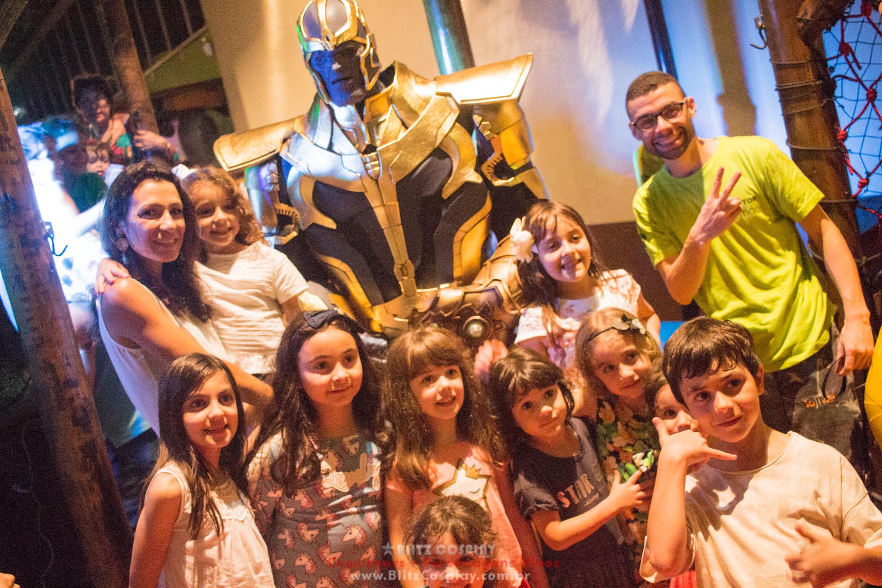 Personagem vivo Thanos para festas