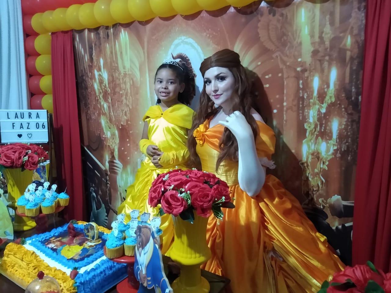 A Bela e a Fera Personagem Vivo Para Festa e Eventos.