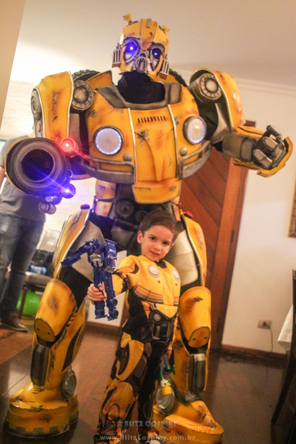 Bumblebee Personagem Vivo Para Festas.