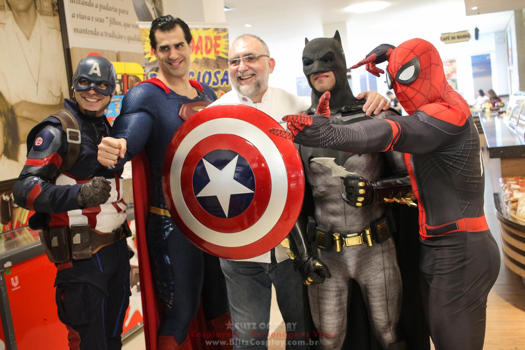 Heróis Personagens Vivos Para Eventos.