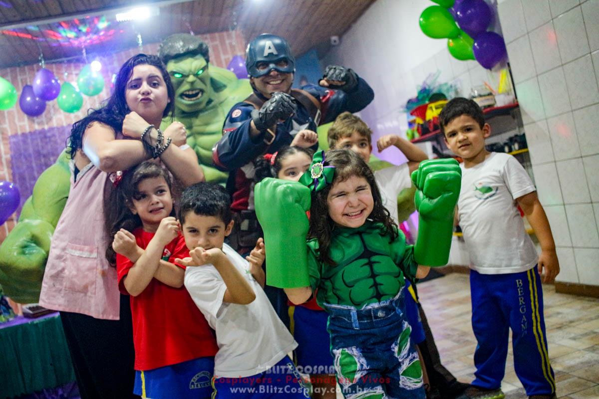 Hulk e Capitão América Personagens Vivos Para Festas.