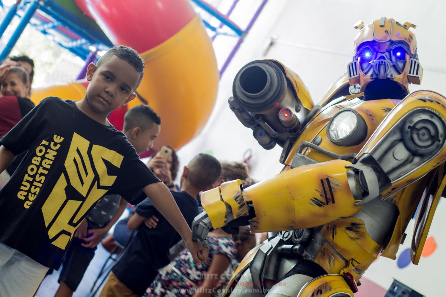 Bumblebee Personagem Vivo Para Festas.