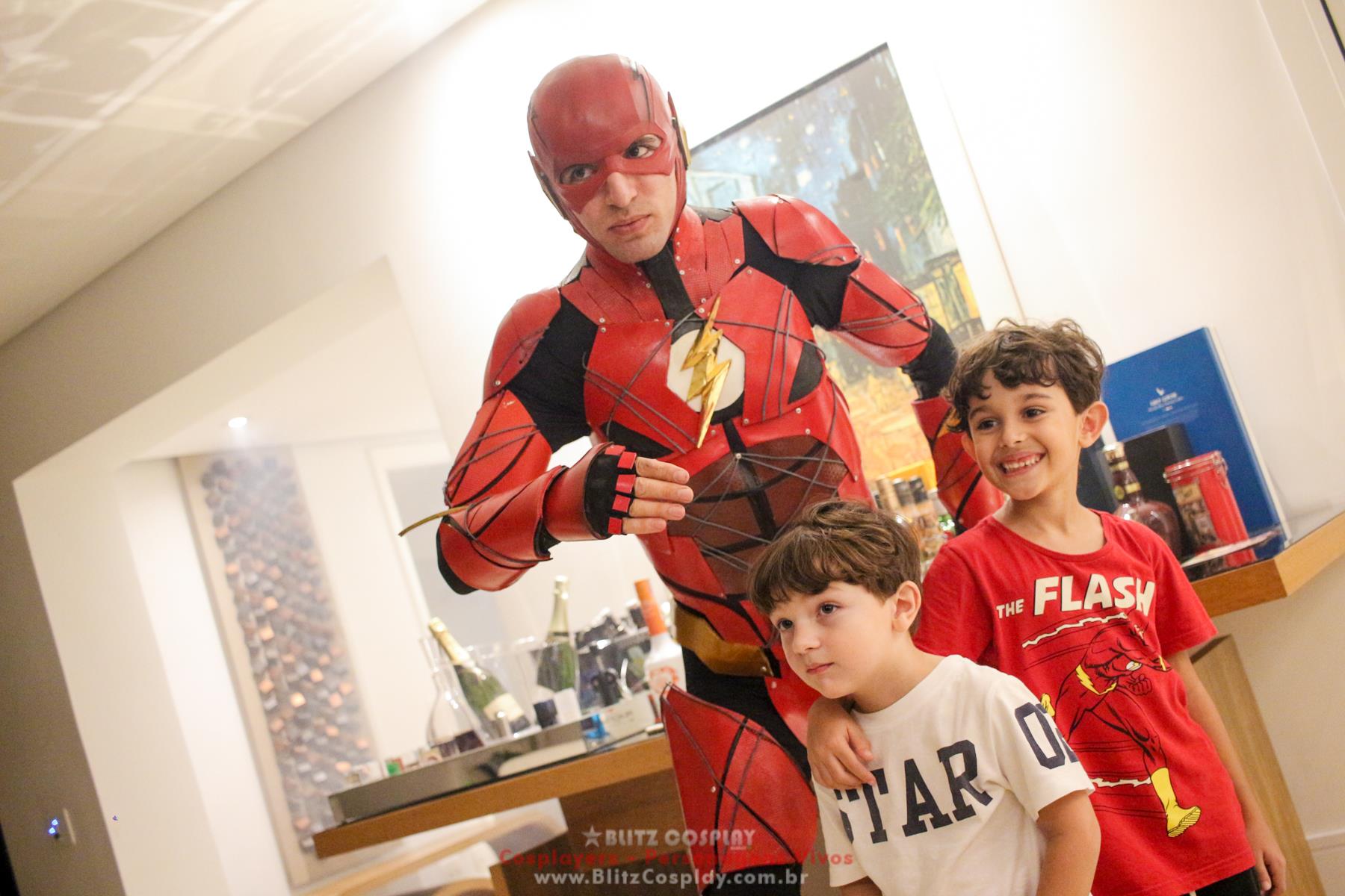 Flash personagem vivo para festas