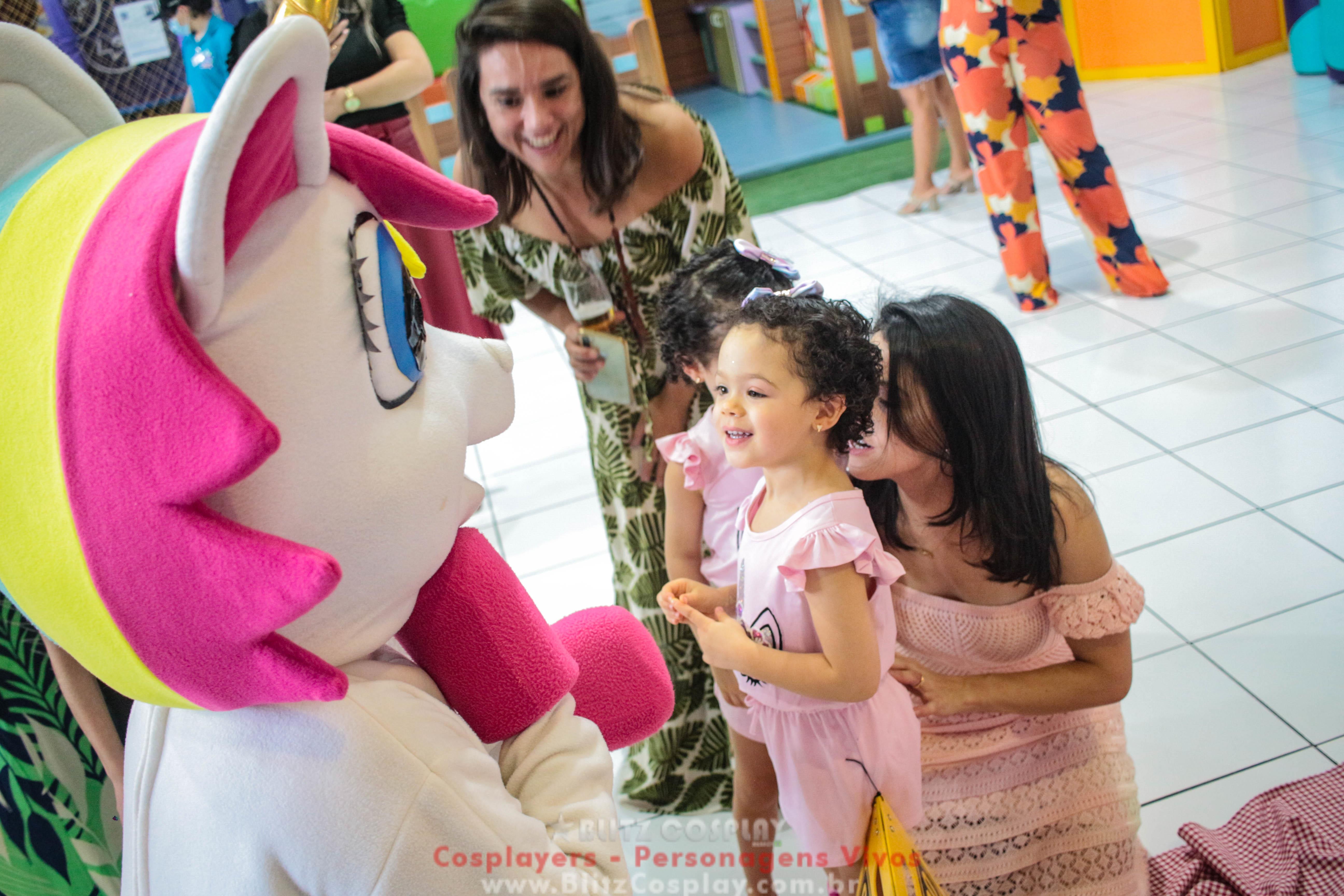Unicórnio Personagens Vivos Para Festas e Eventos.