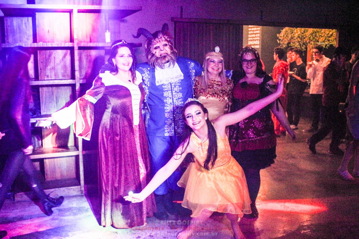 A Bela e a Fera Personagem Vivo Para Festas