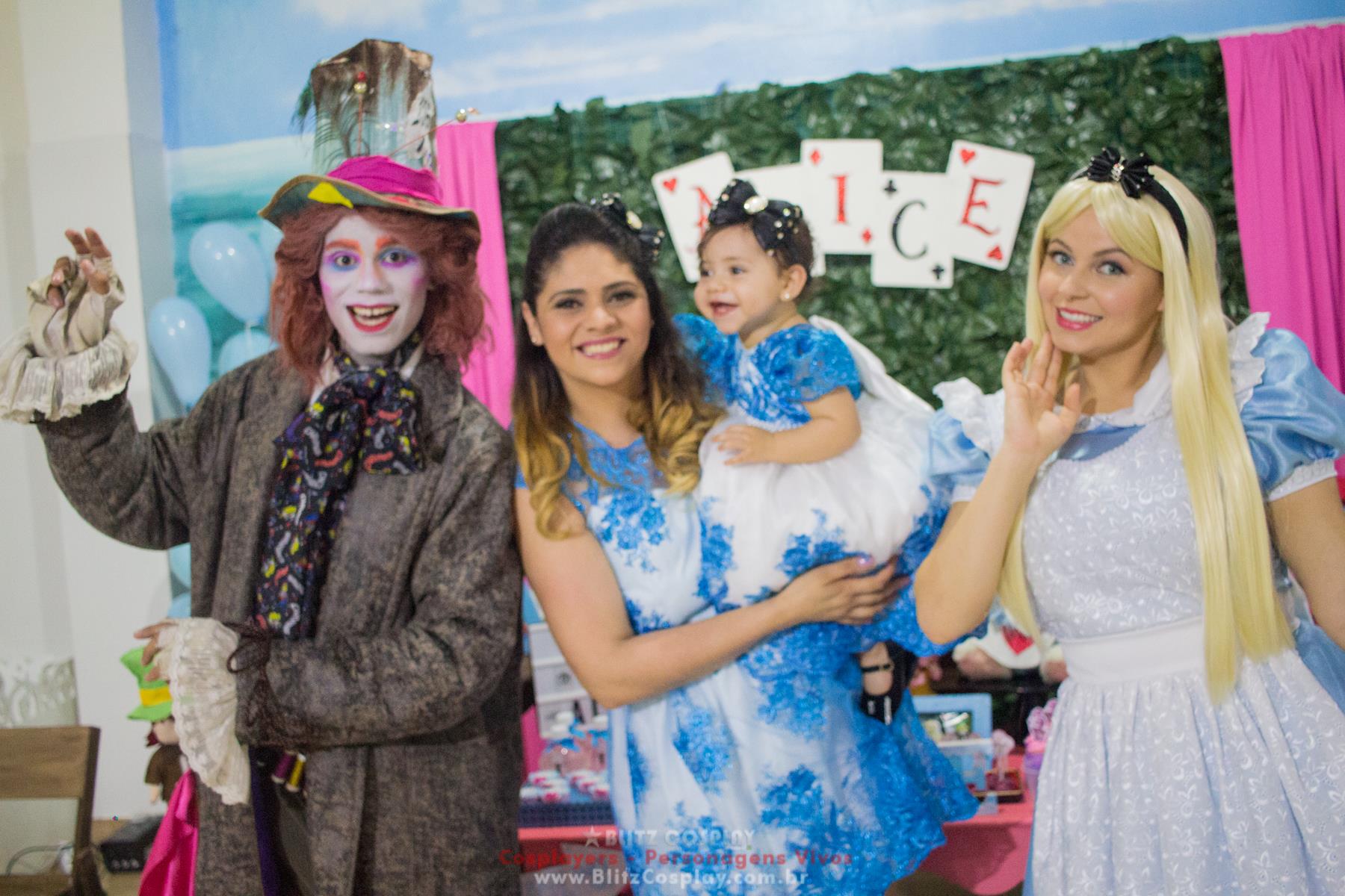 Alice personagens vivos para festas e aniversários 