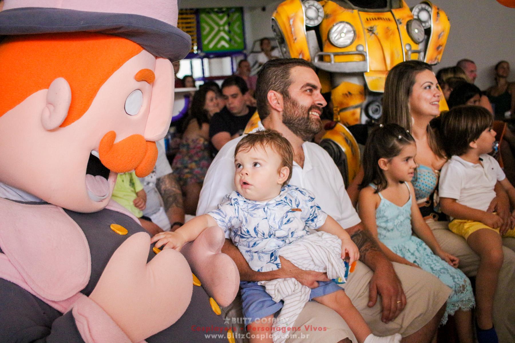 Bumblebee personagem vivo Transformers