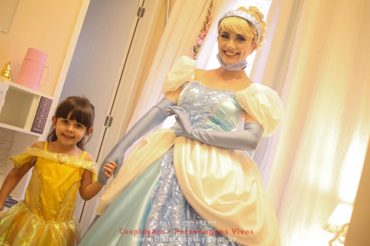 Cinderela Personagem Vivo Para Festa e Eventos.