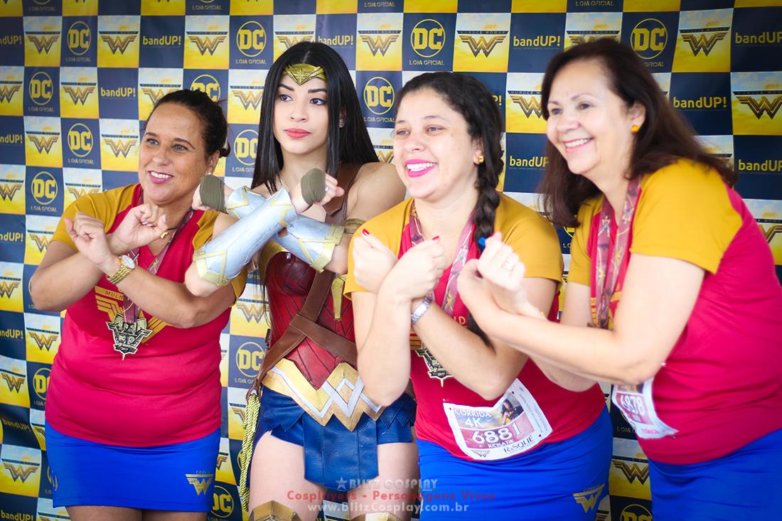 Mulher Maravilha personagem vivo