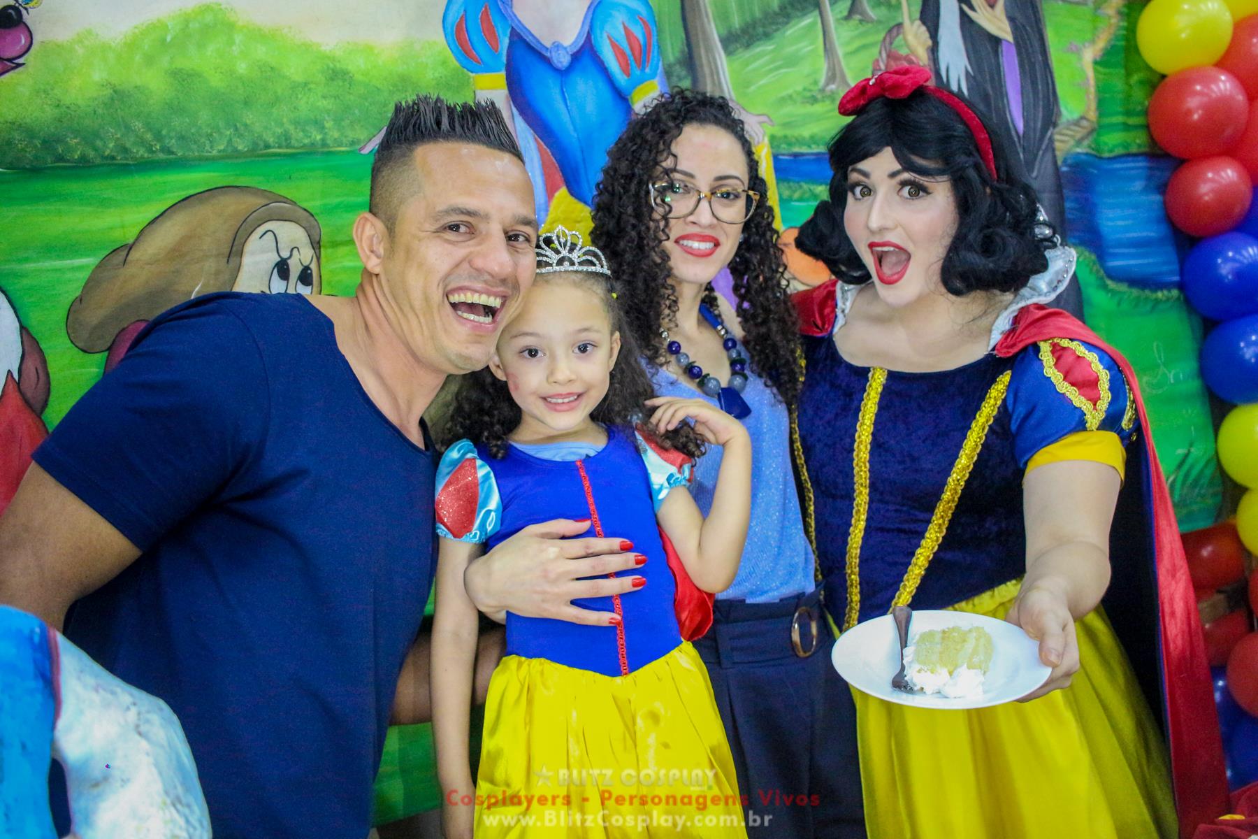Branca de Neve Personagem Vivo Para Festas.