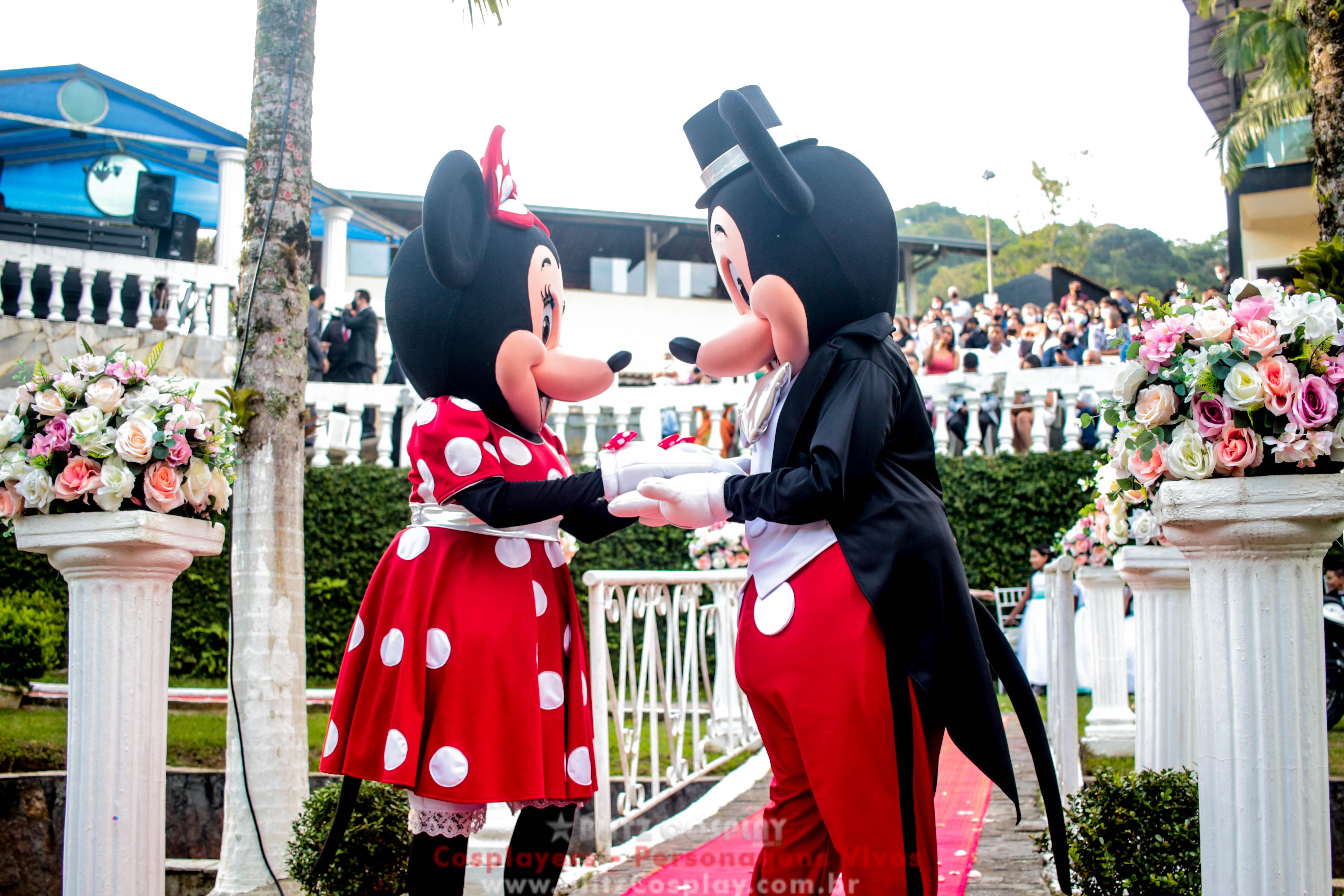 Mickey e Minnie Personagens Vivos Para Festas e Eventos.