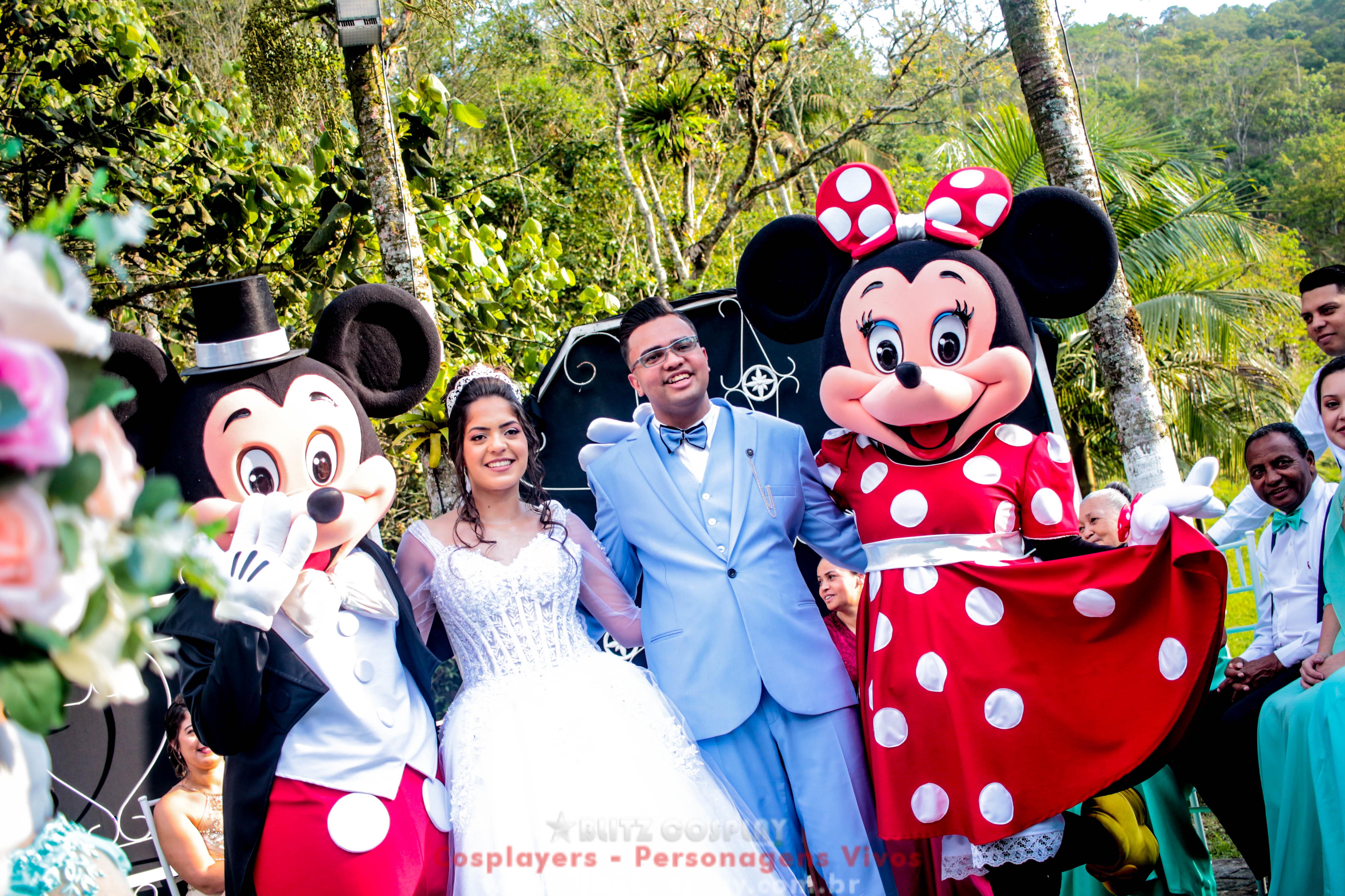 Mickey e Minnie Personagens Vivos Para Festas e Eventos.