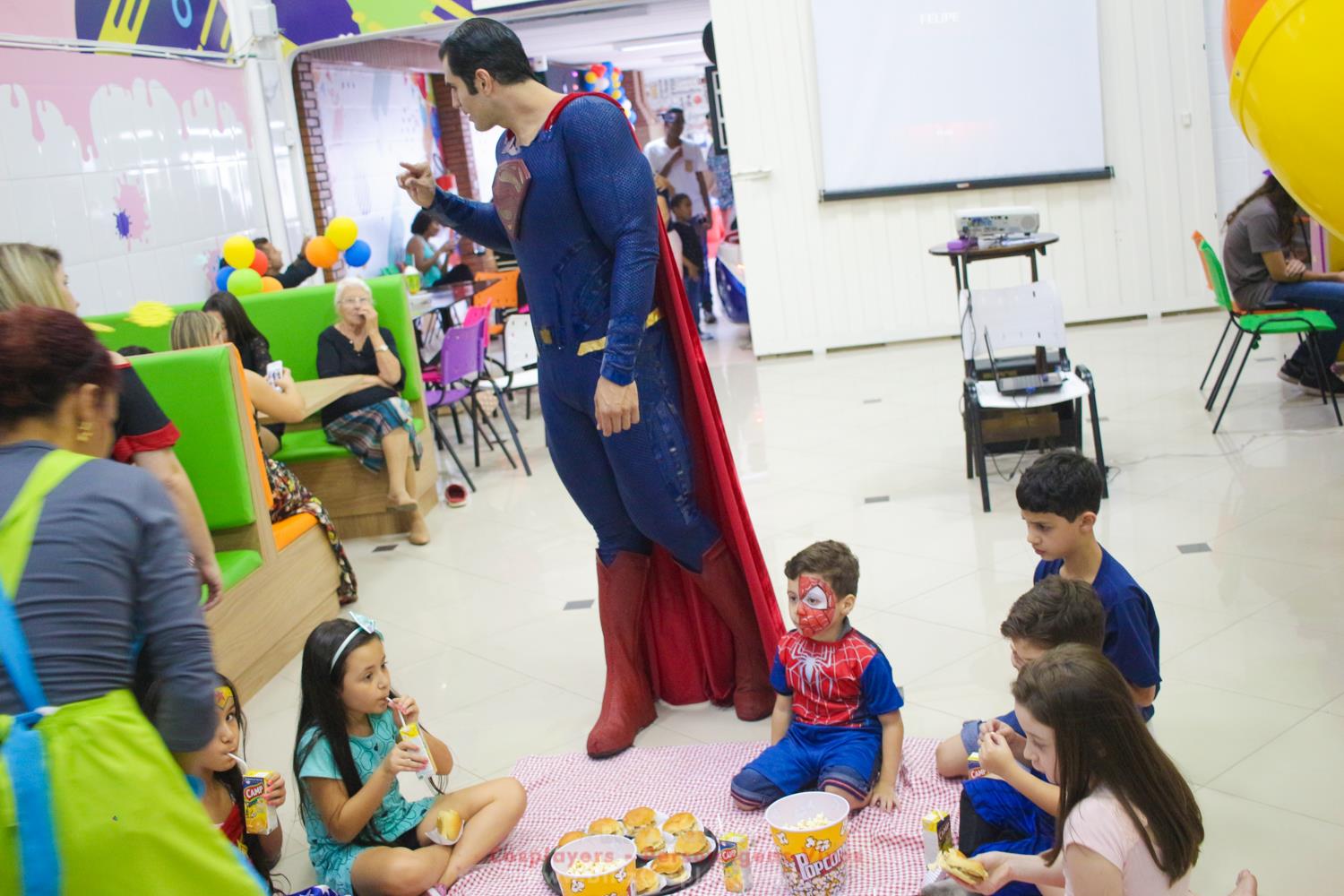 SuperMan Personagem Vivo Para Festas.