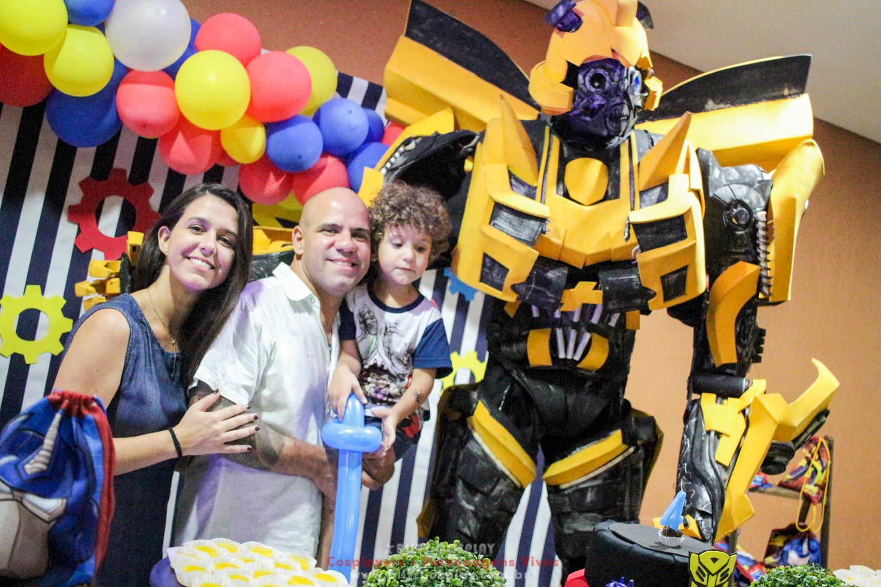 Personagem vivo Bumblebee para festas
