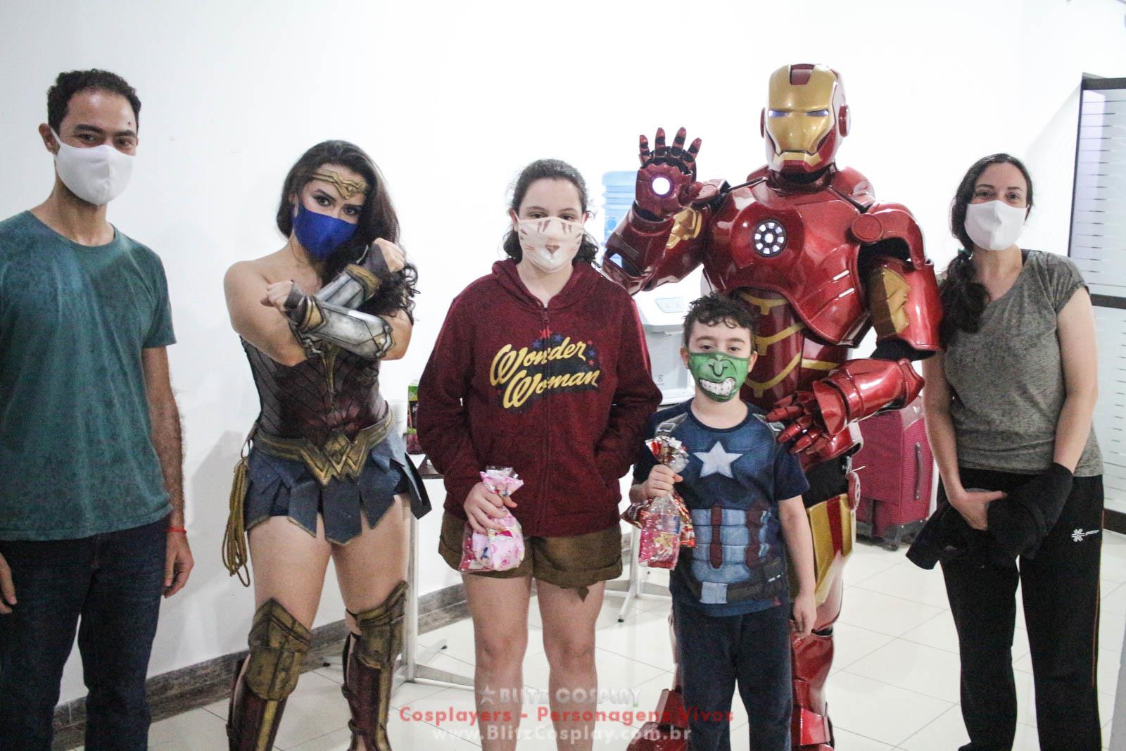 Homem de Ferro e Mulher Maravilha Personagem Vivo Para Festas e Eventos.