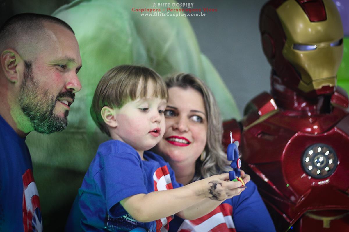 Os Vingadores personagens para eventos