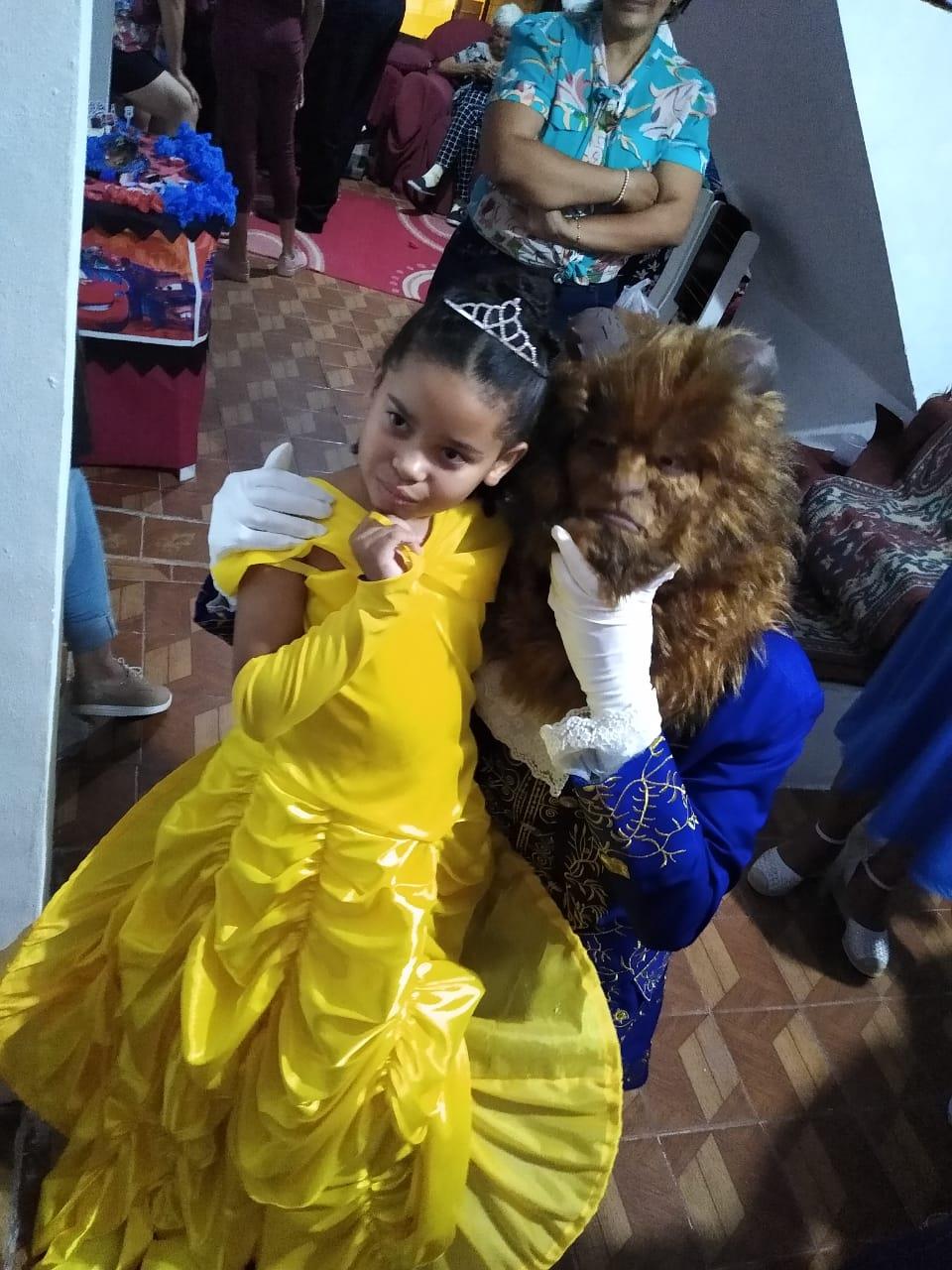 A Bela e a Fera Personagem Vivo Para Festa e Eventos.