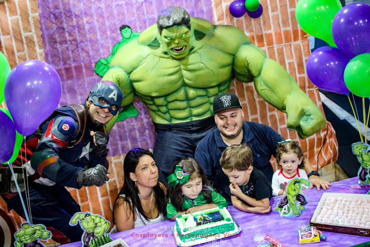 Hulk e Capitão América Personagens Vivos Para Festas.