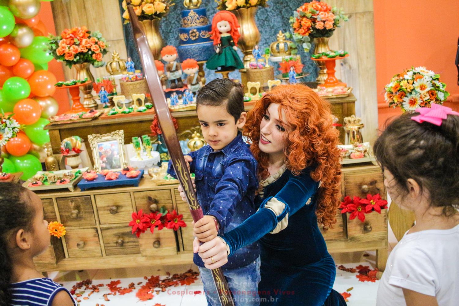 Valente Personagem Vivo Para Festas