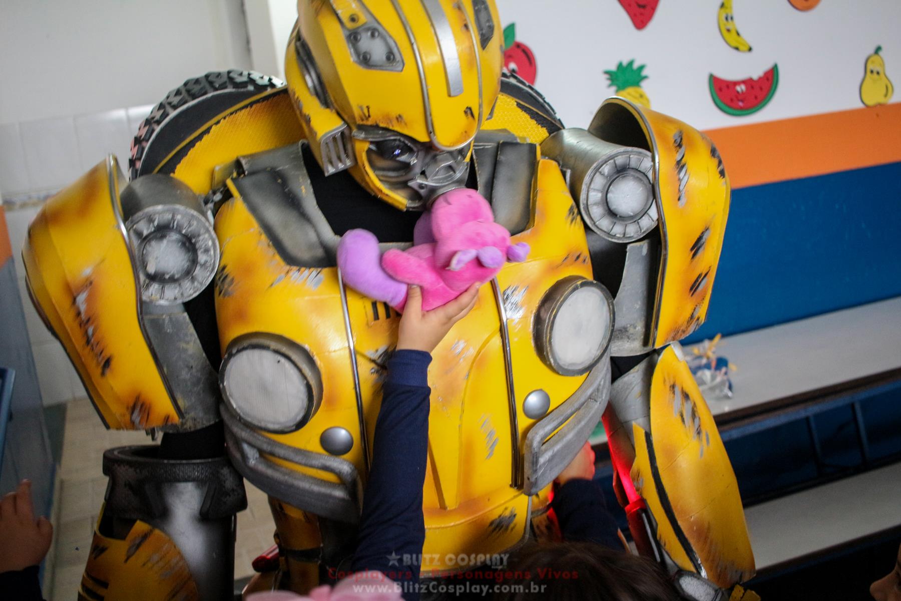 Bumblebee Personagem Vivo Para Festas.