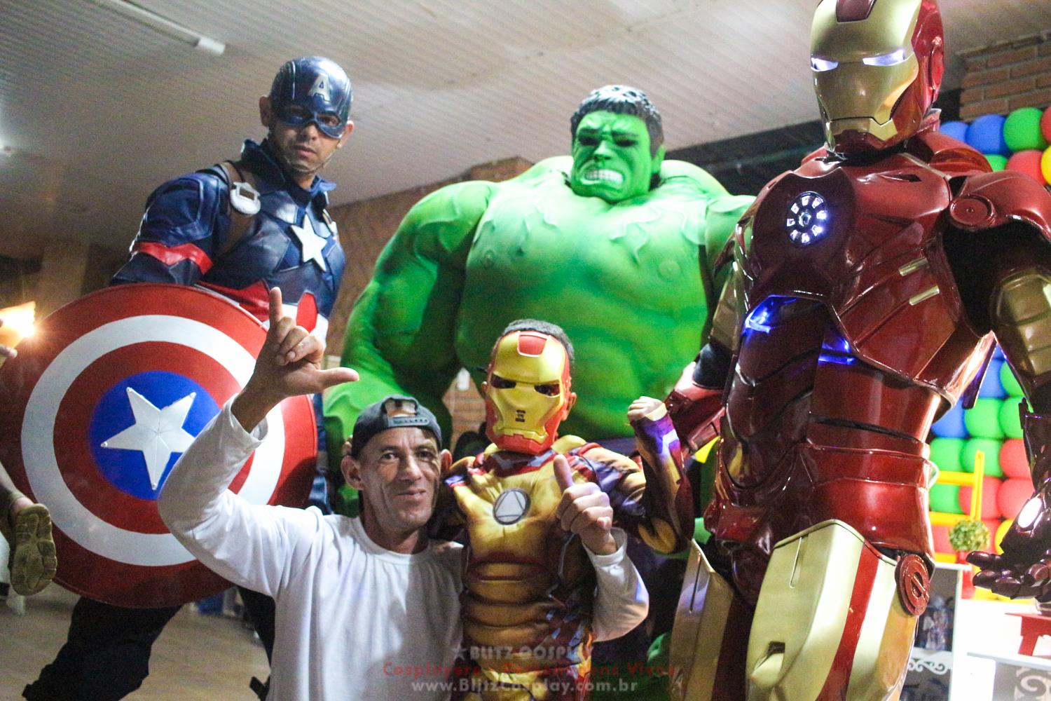 Os Vingadores Personagem Vivo