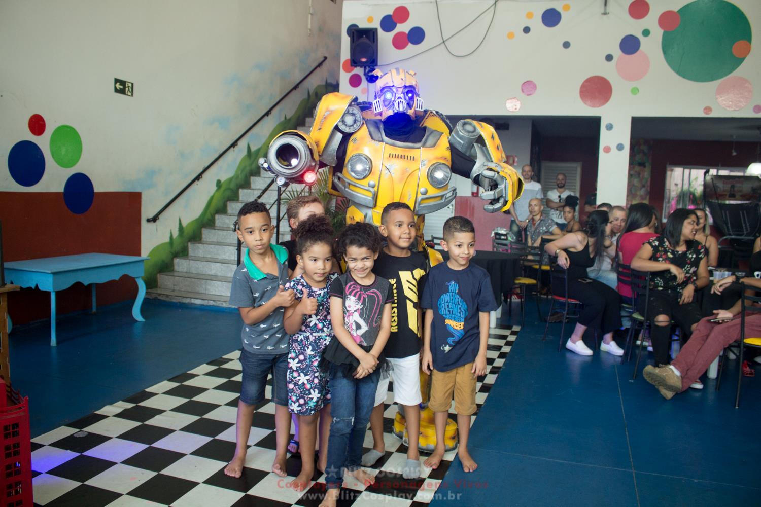 Bumblebee Personagem Vivo Para Festas.