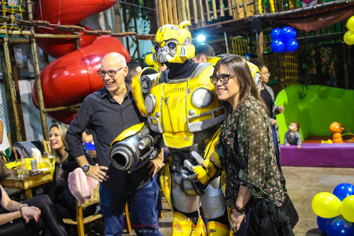 Bumblebee Personagem Vivo Para Festas.