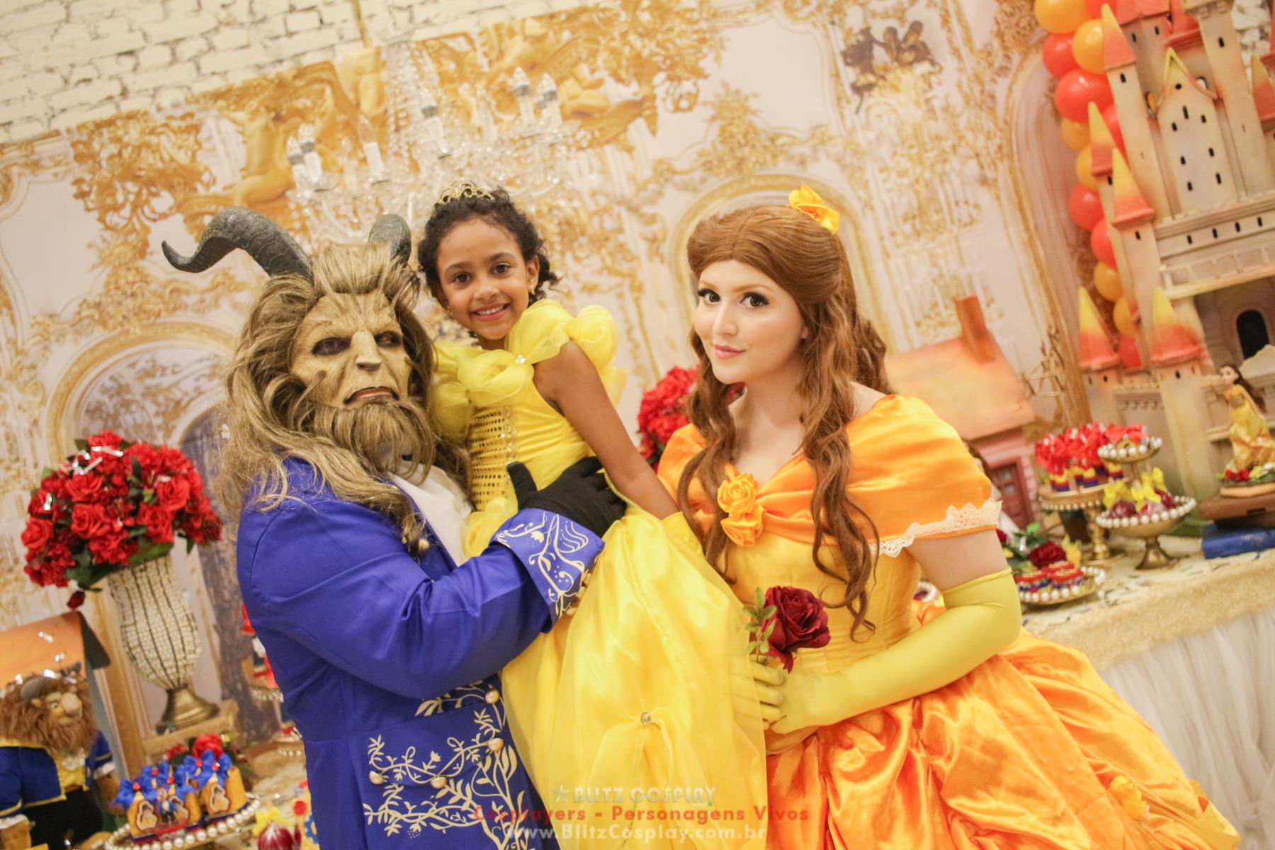 A bela e a Fera Personagens vivos festas