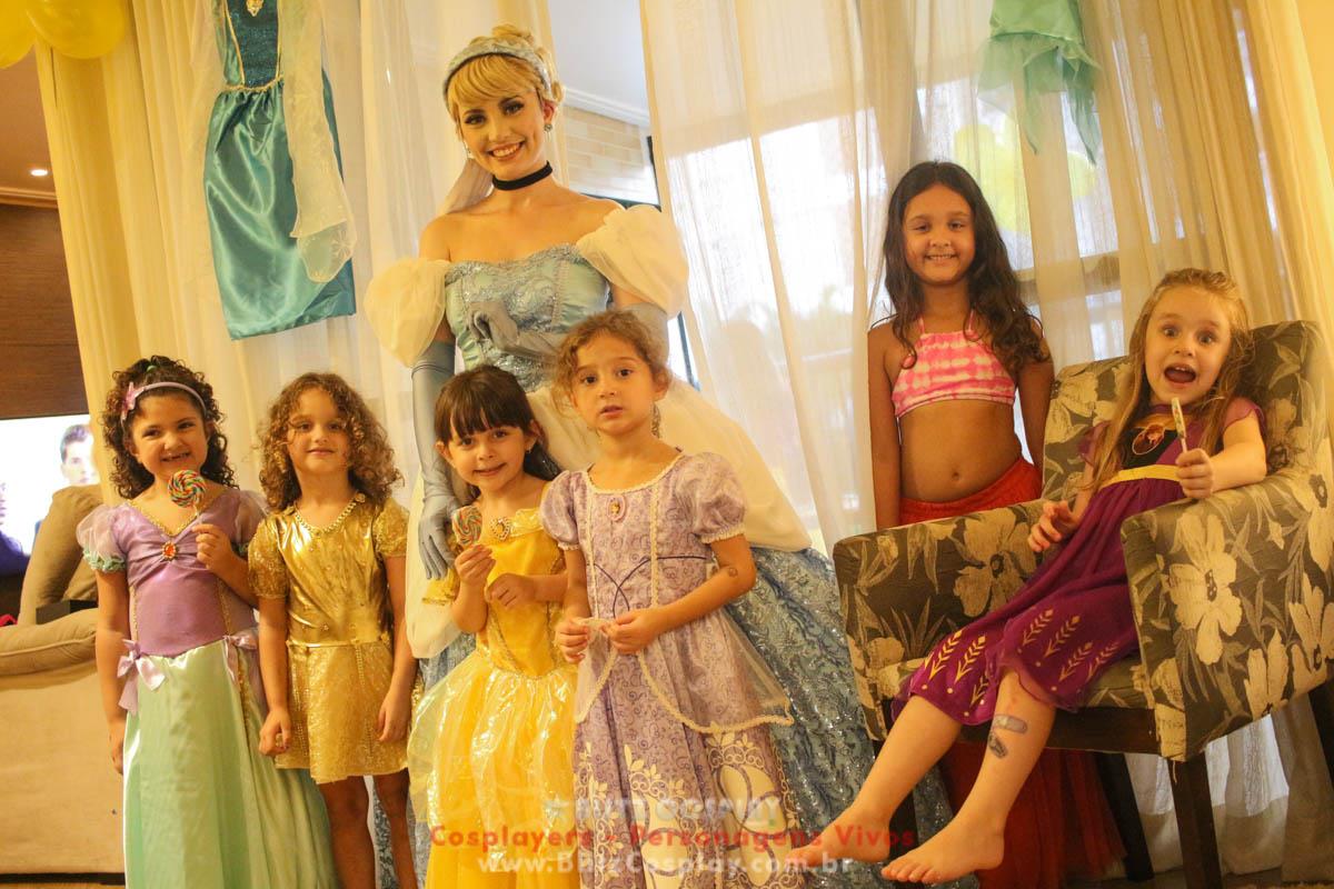 Cinderela Personagem Vivo Para Festa e Eventos.