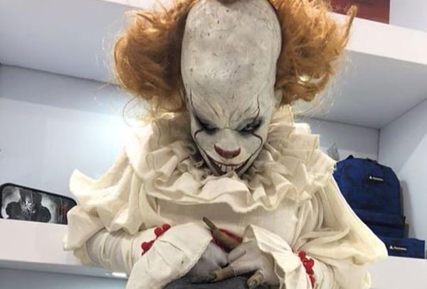 Pennywise Personagem vivo para festa