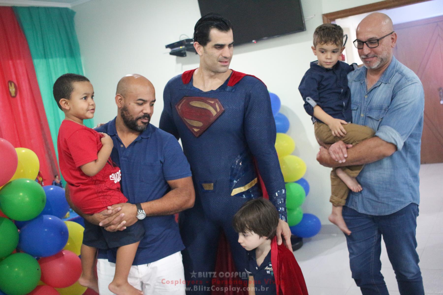 Super Homem Personagem Vivo Para Festas.