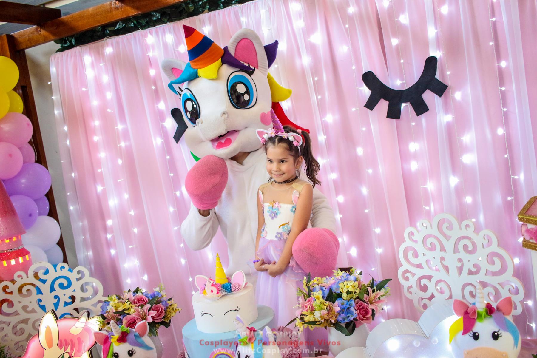 Unicórnio personagem vivo para festas