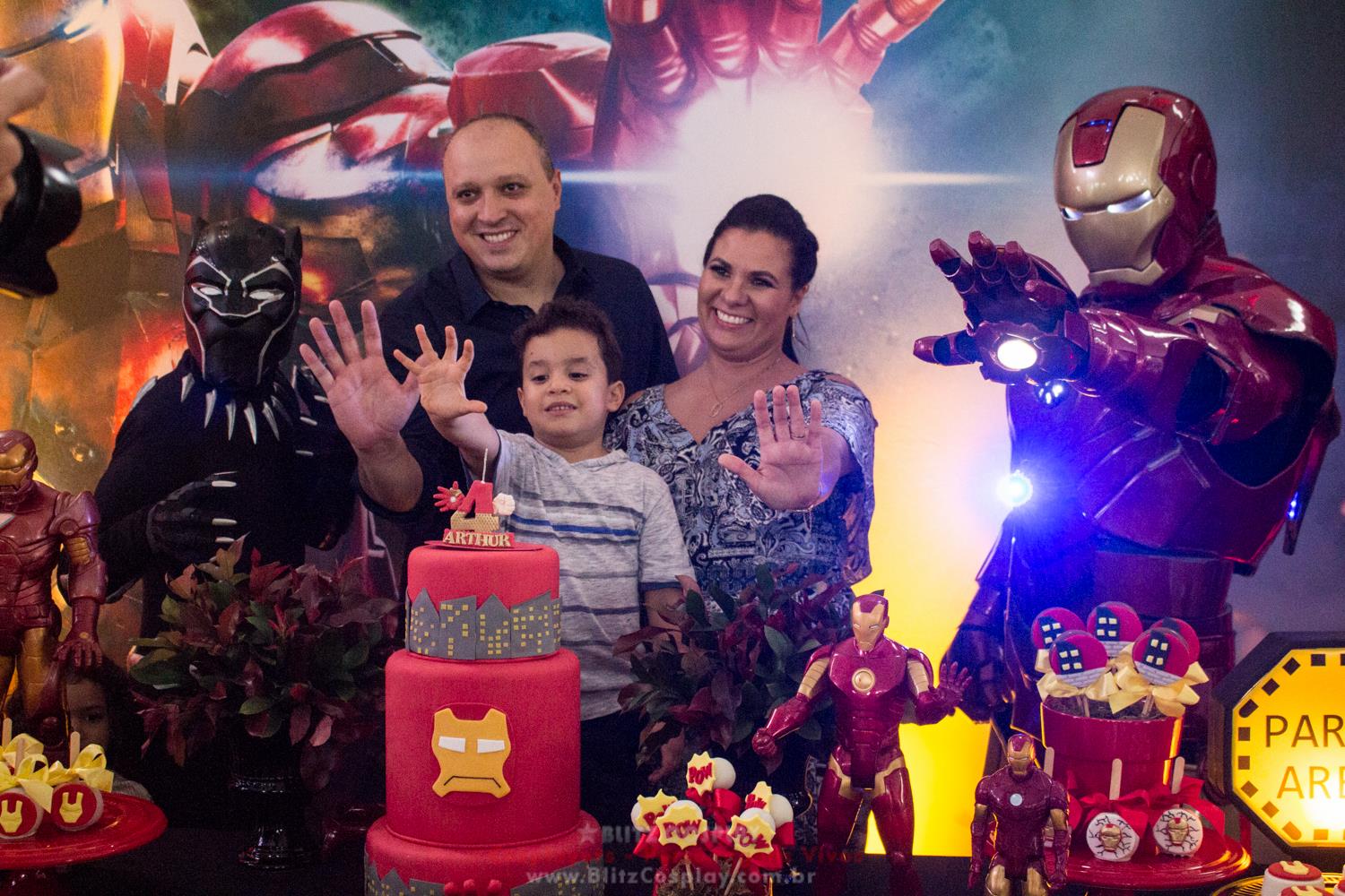 Pantera Homem de Ferro Personagem Vivo .