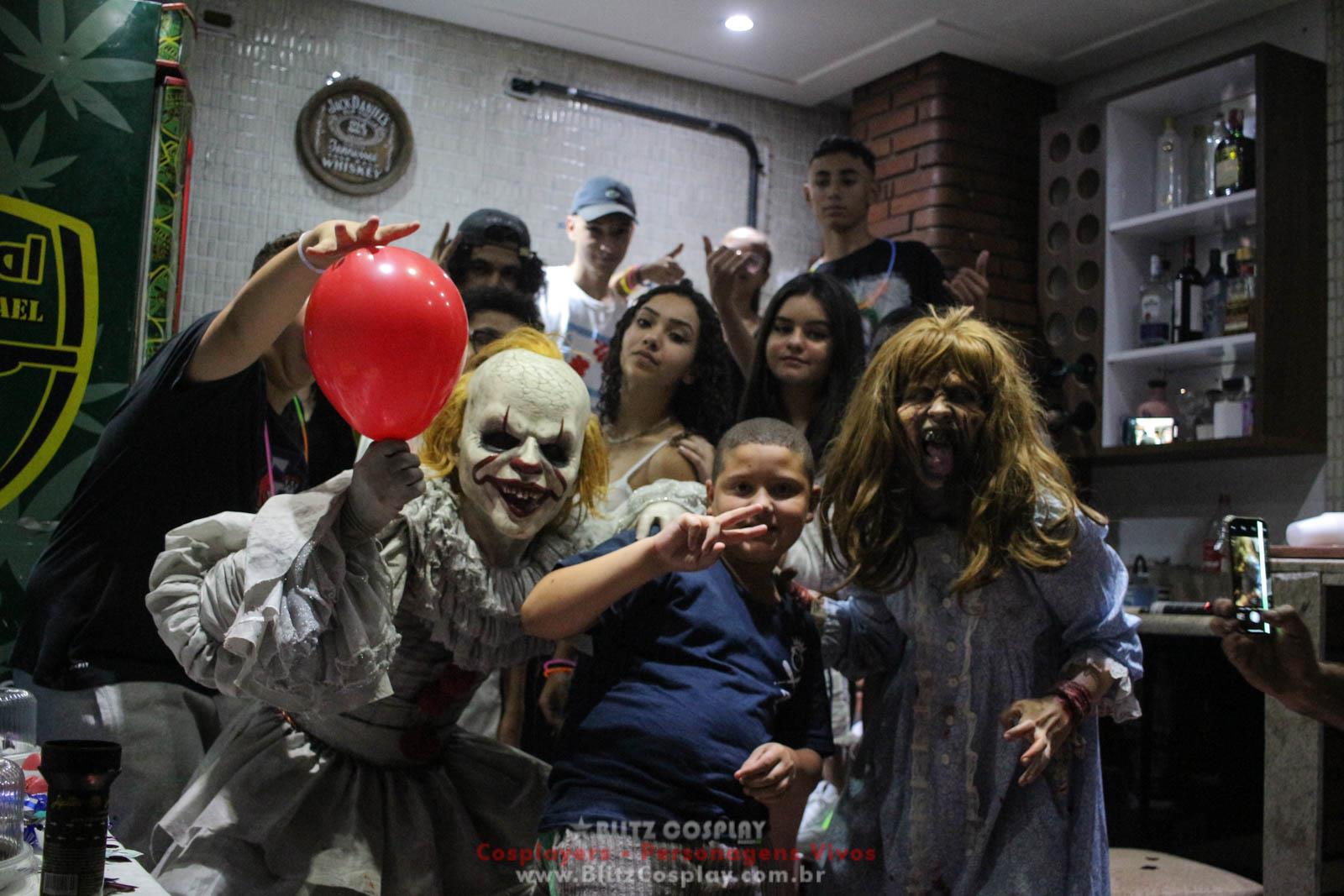 It A Coisa e Exorcista Personagem Vivo Para Festas e Eventos.