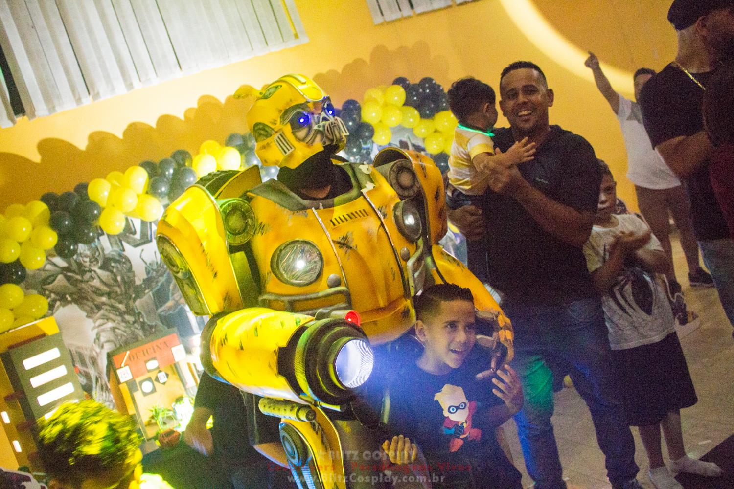 Bumblebee Personagem Vivo Para Festas.