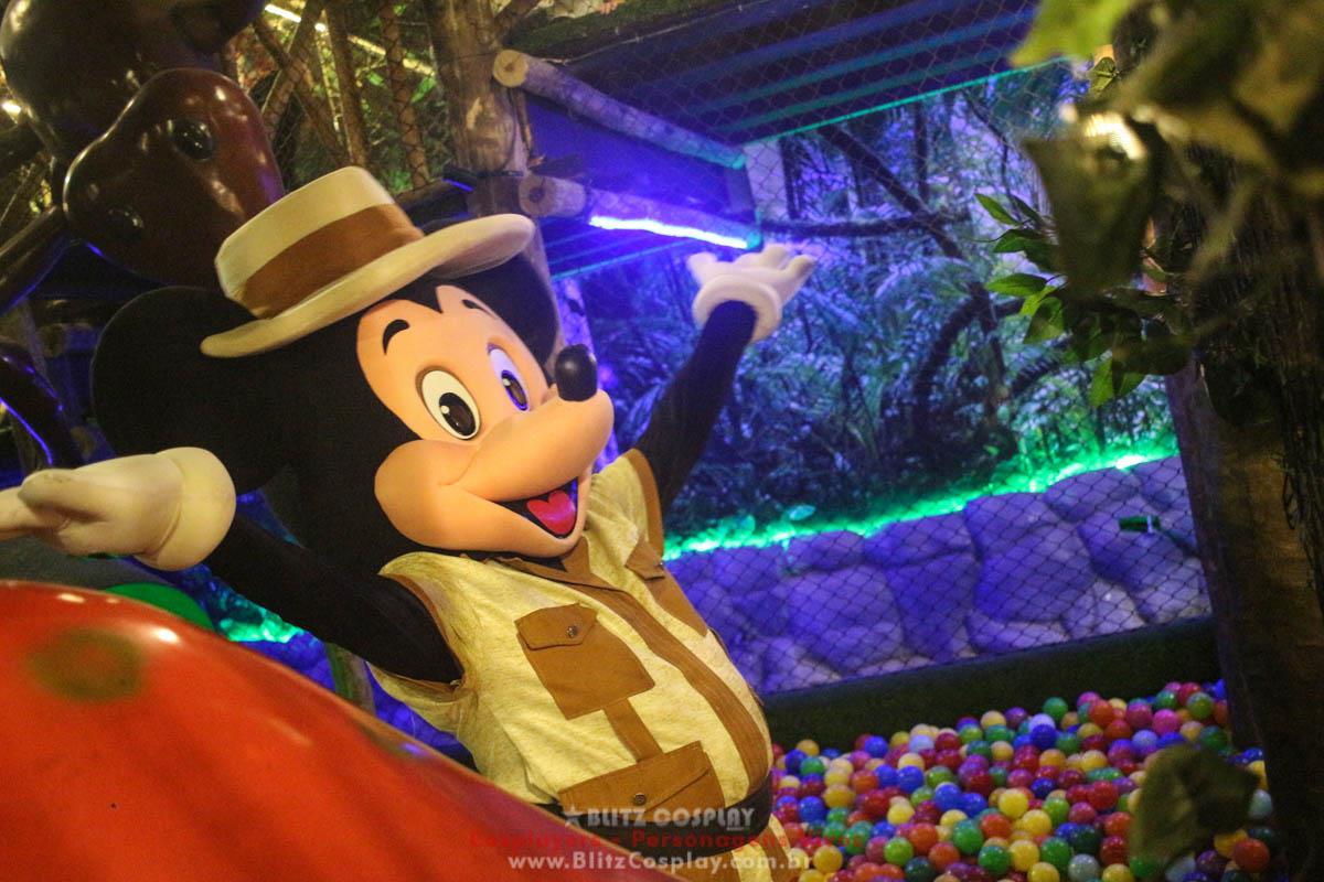 Mickey e Minnie Safari Personagens Vivos Para Festas.