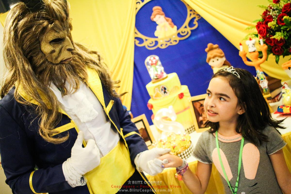 Bela e a Fera personagens vivos para festas