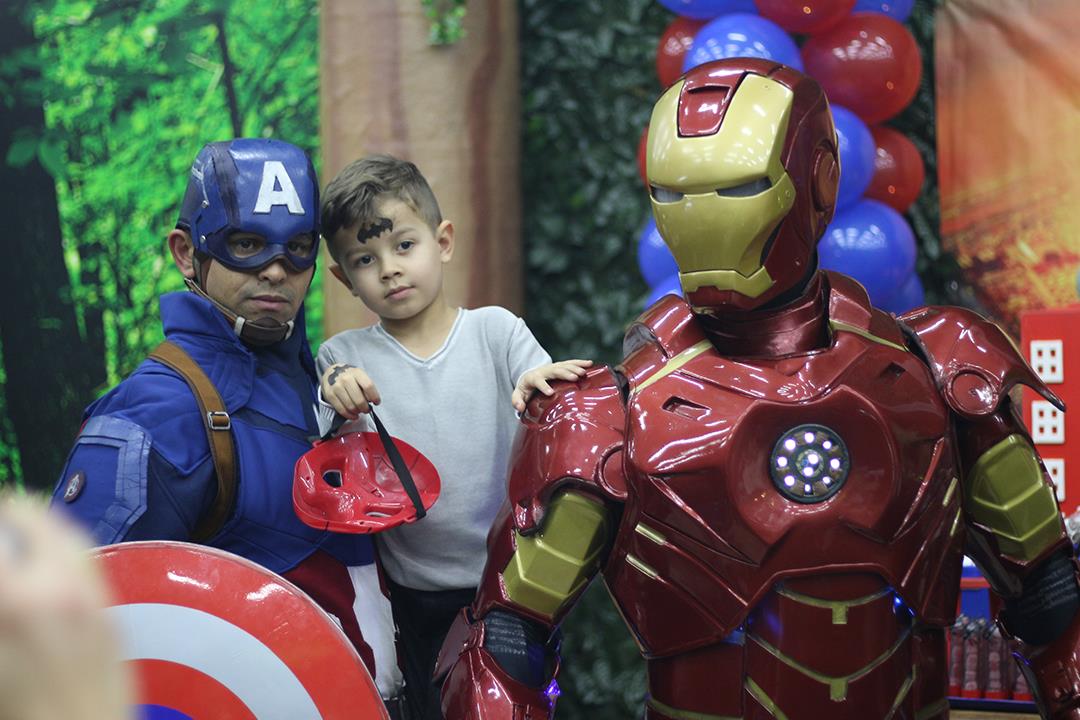 Os Vingadores Personagens vivos