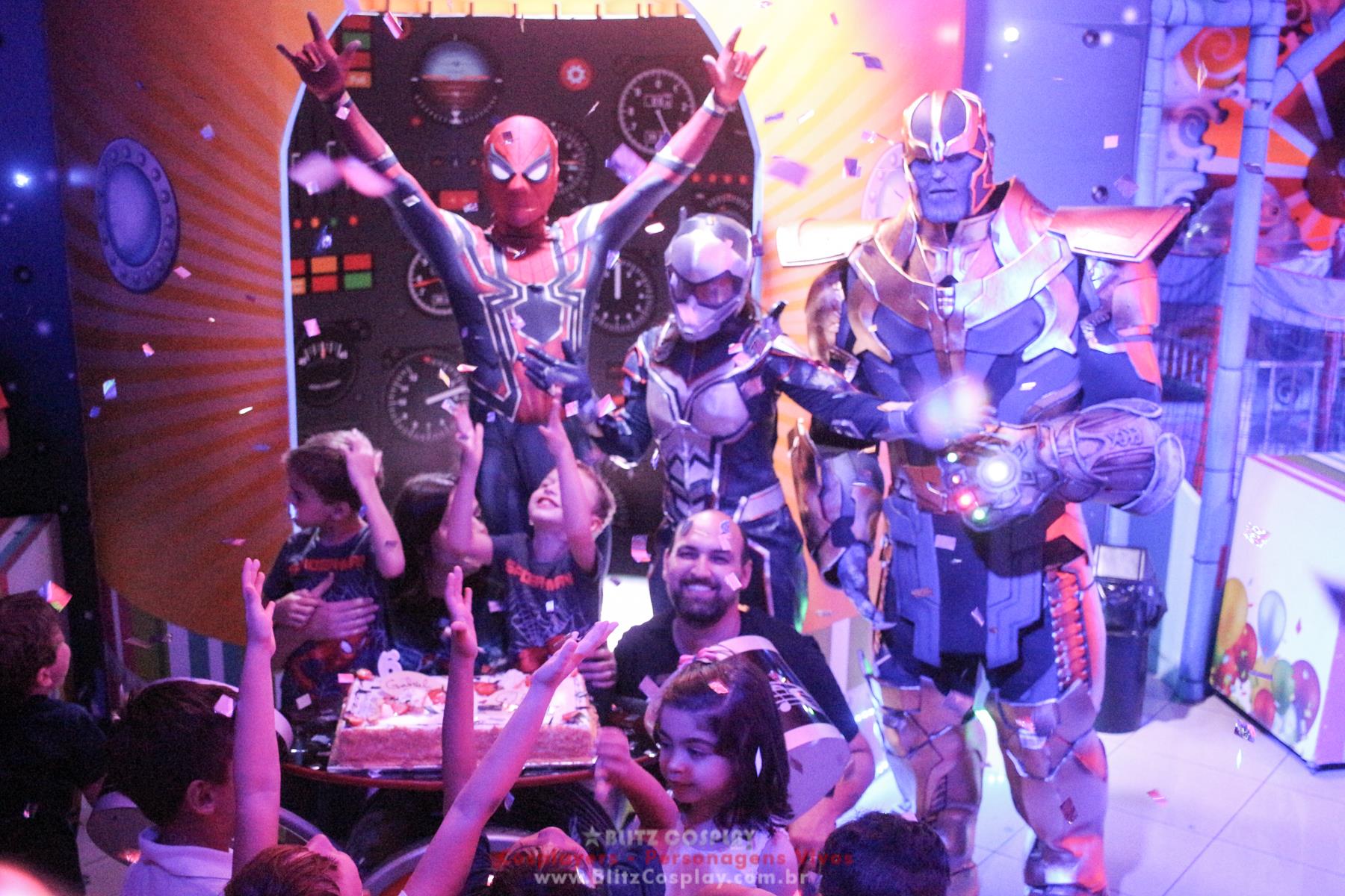 Thanos Personagem vivo para festa e eventos