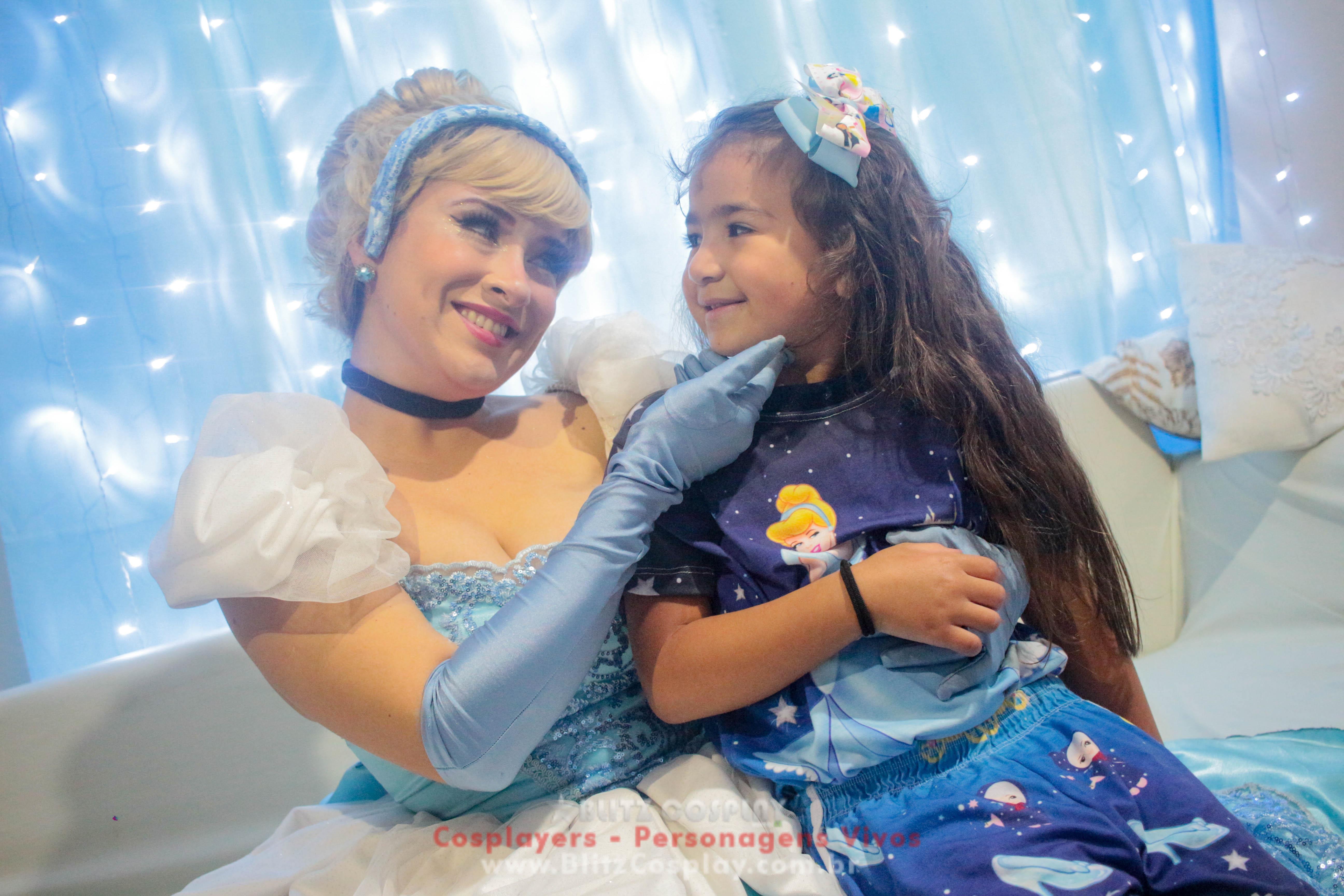 Cinderela Personagem Vivo Para Festa e Eventos.