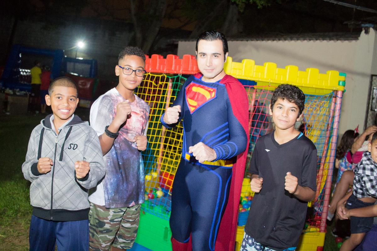 Superman personagem vivo para festas